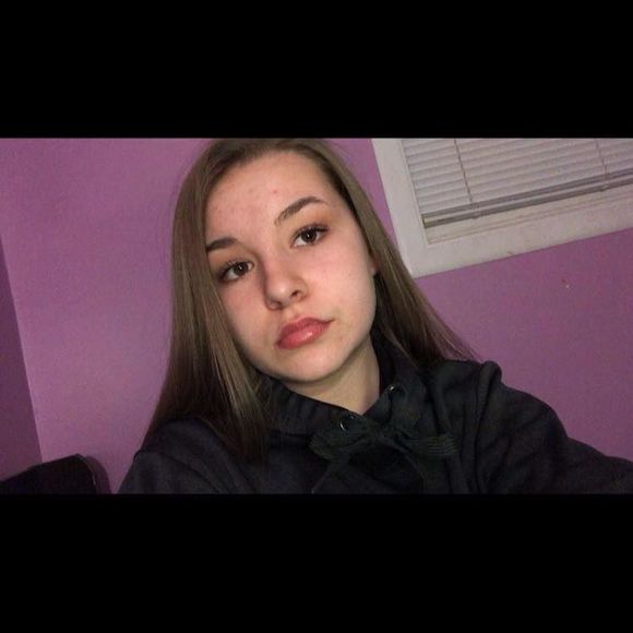 Meet your Posher, Macy - Picture 1 of 1